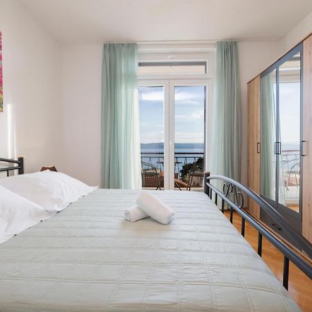 Apartments Niki Брела Екстериор снимка
